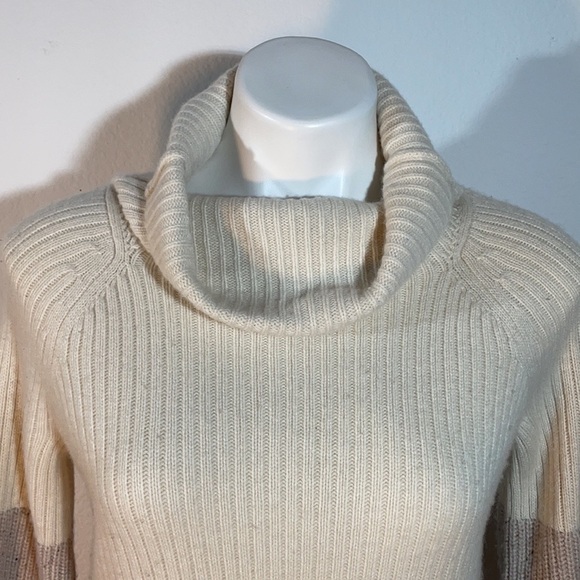 Ann Taylor 100% Cashmere Colorblock Cowl Neck Sweater Cream Taupe XS - Picture 5 of 13